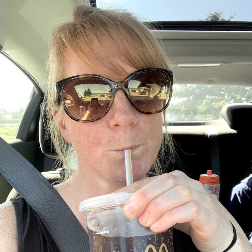 Meet your Posher, Allison